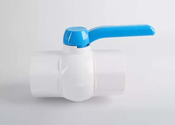 白いポリ塩化ビニールの配水管の球弁1の方法ポリ塩化ビニールの四分の一の回転弁のプラスチック ハンドル